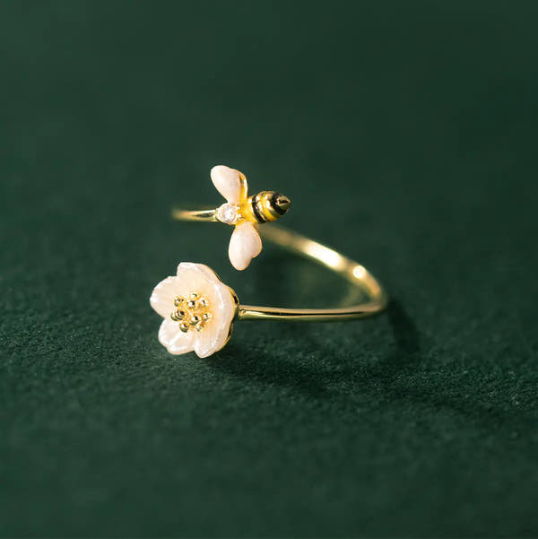 Sterling Bee Shell Fashion Ring